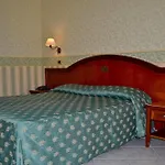 Valle Rossa 4*