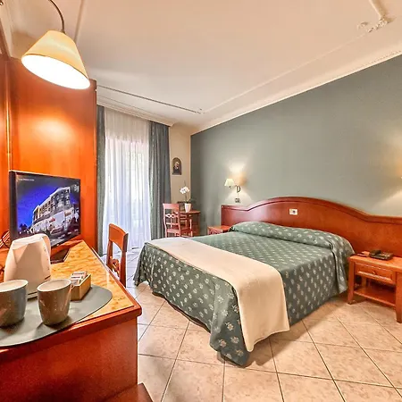 호텔 Valle Rossa 4*