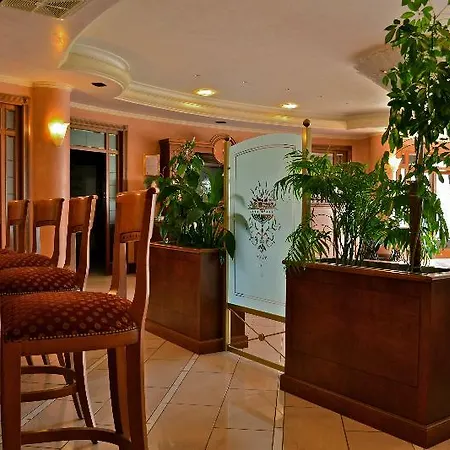 Valle Rossa 4*