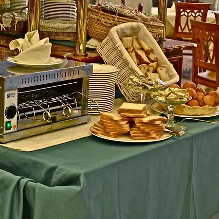 Valle Rossa فندق 4*