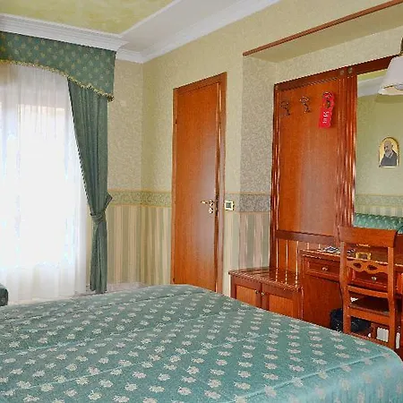 Valle Rossa 4* Сан-Джованни-Ротондо