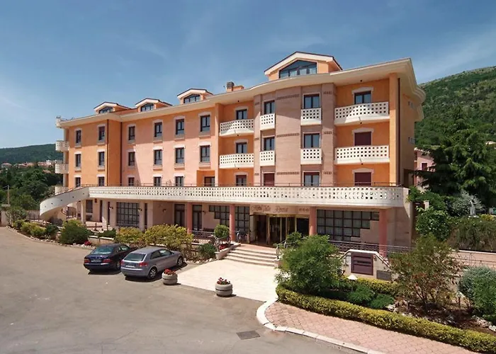 Valle Rossa Hotel 4*