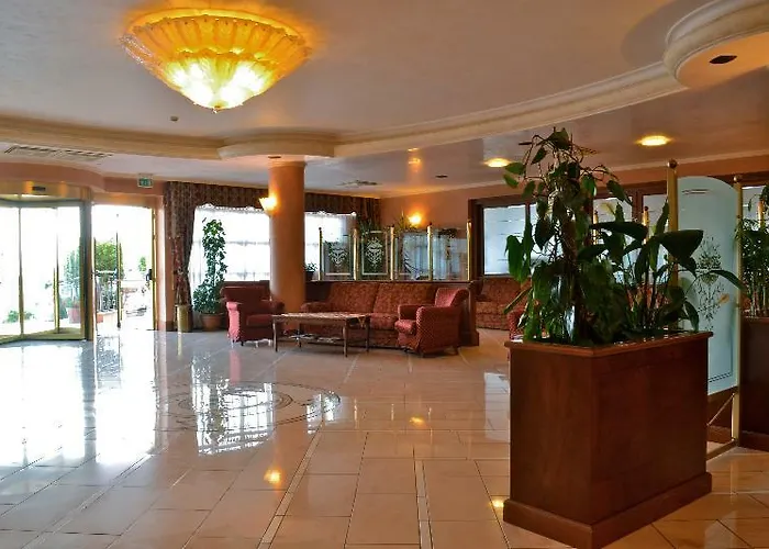 Valle Rossa Hotel 4*